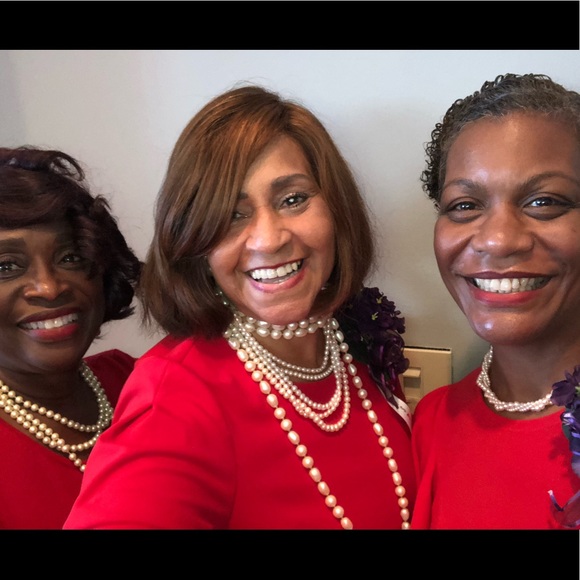 Meet your Posher, Brenda - Picture 1 of 1